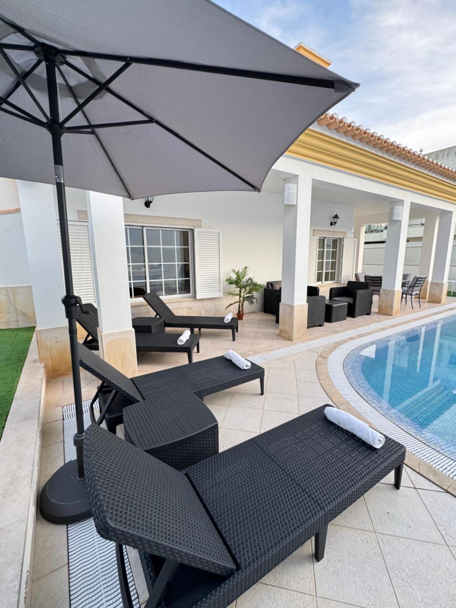 Villa Bonita Guesthouse Albufeira Old Town 外观 照片